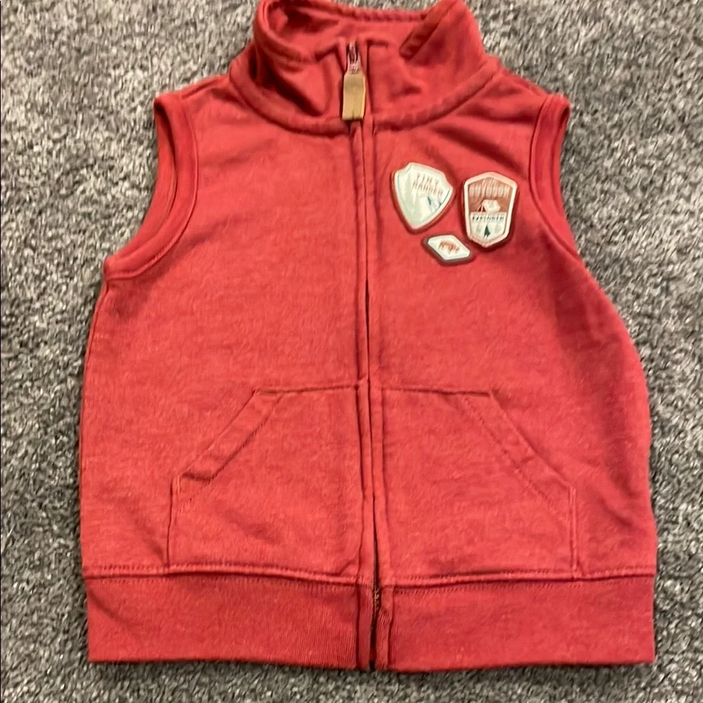 Carters 3 Piece baby boy set - Red Vest, Patterned Onesie, and Dark Jeans - Picture 2 of 12